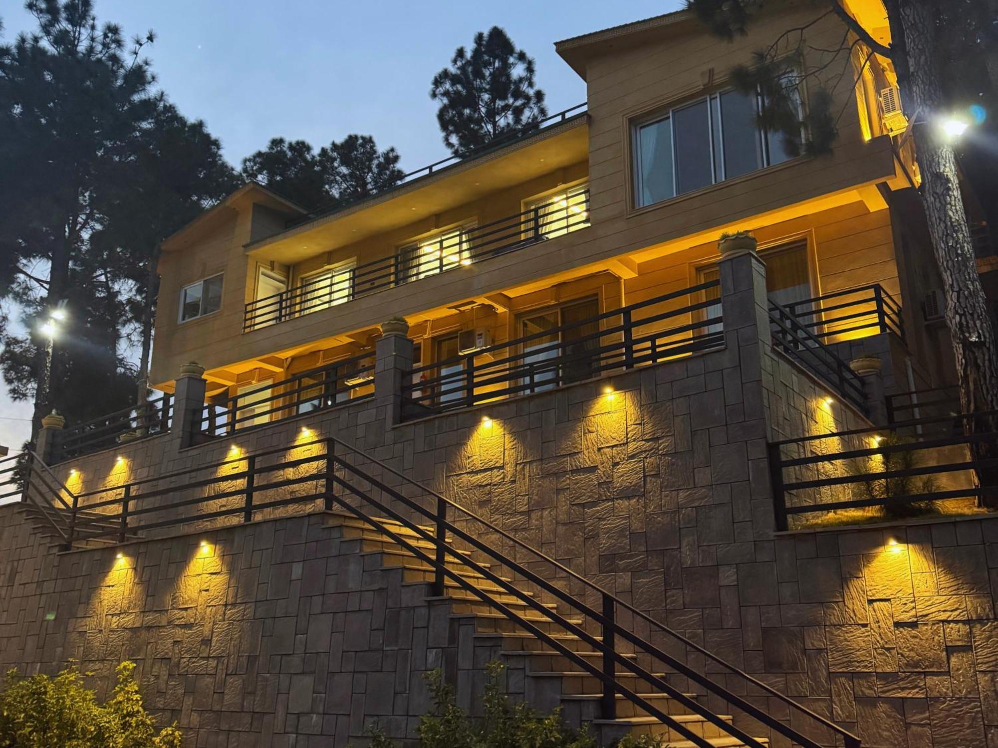 Hidden Hills Hotel & Resort Mansehra Bagian luar foto