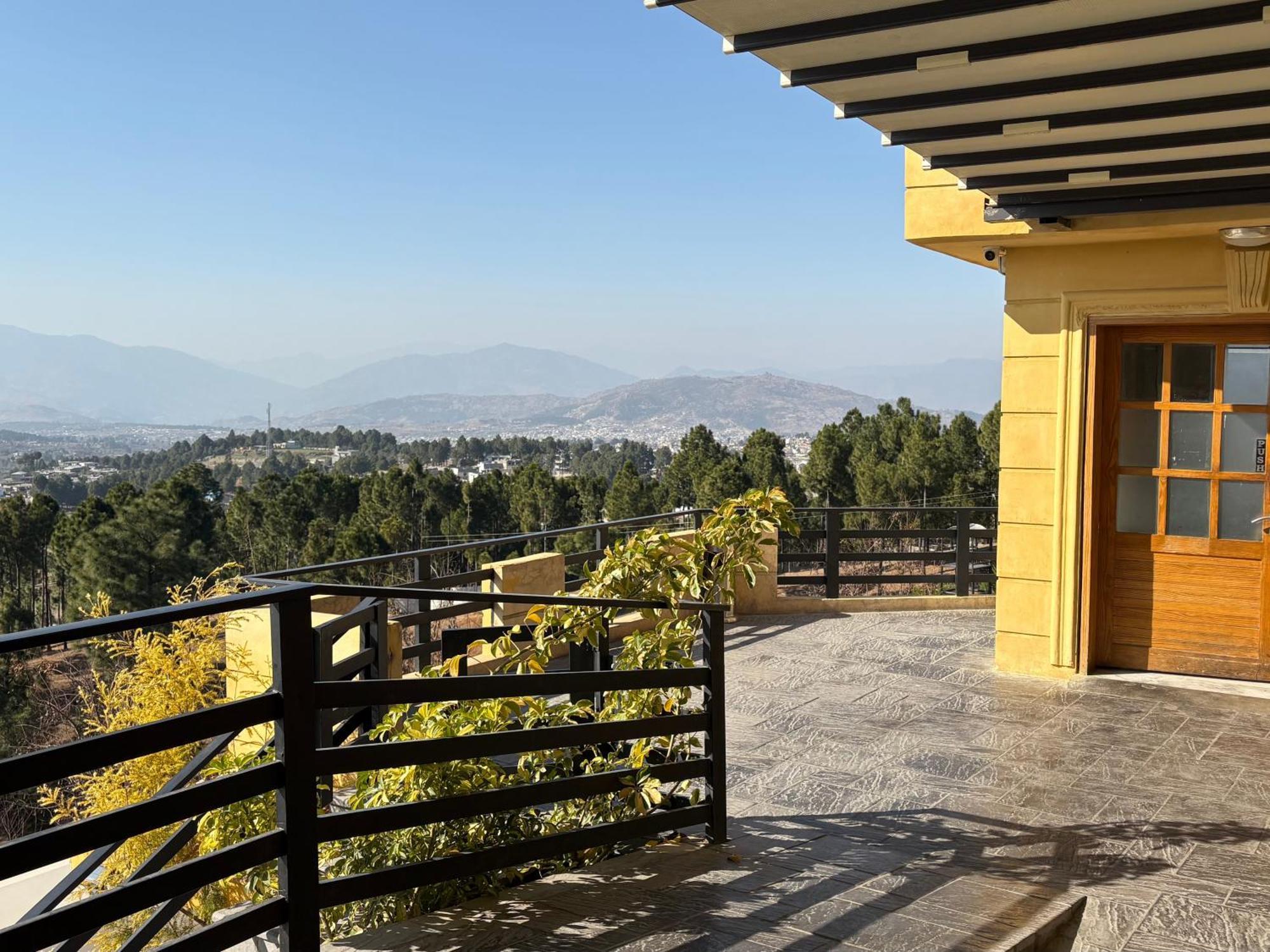 Hidden Hills Hotel & Resort Mansehra Bagian luar foto